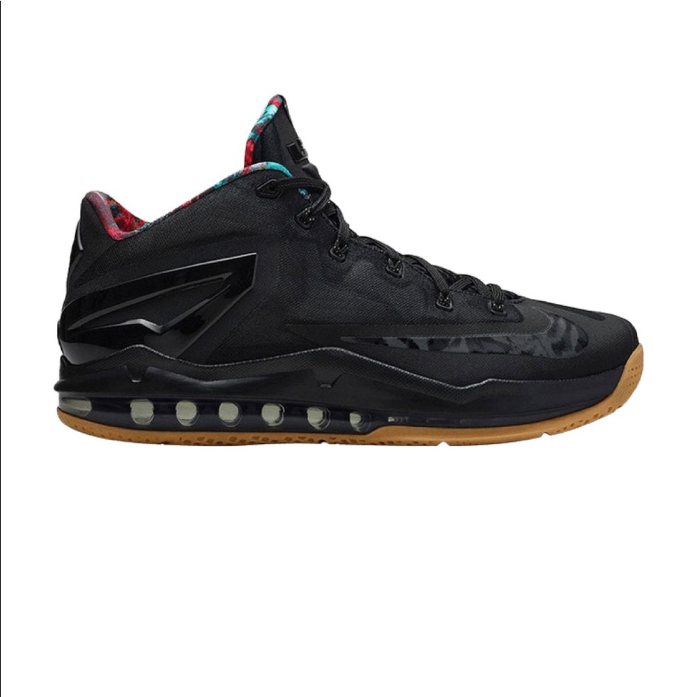 Size 8.5 - Nike Max LeBron 11 Low Gum 2014.
